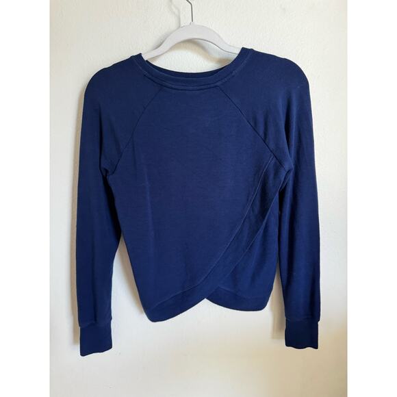 Athleta Girl Crew Neck Light Sweatshirt Long Sleeve Shirt Blue Size XL (14) - Picture 4 of 8